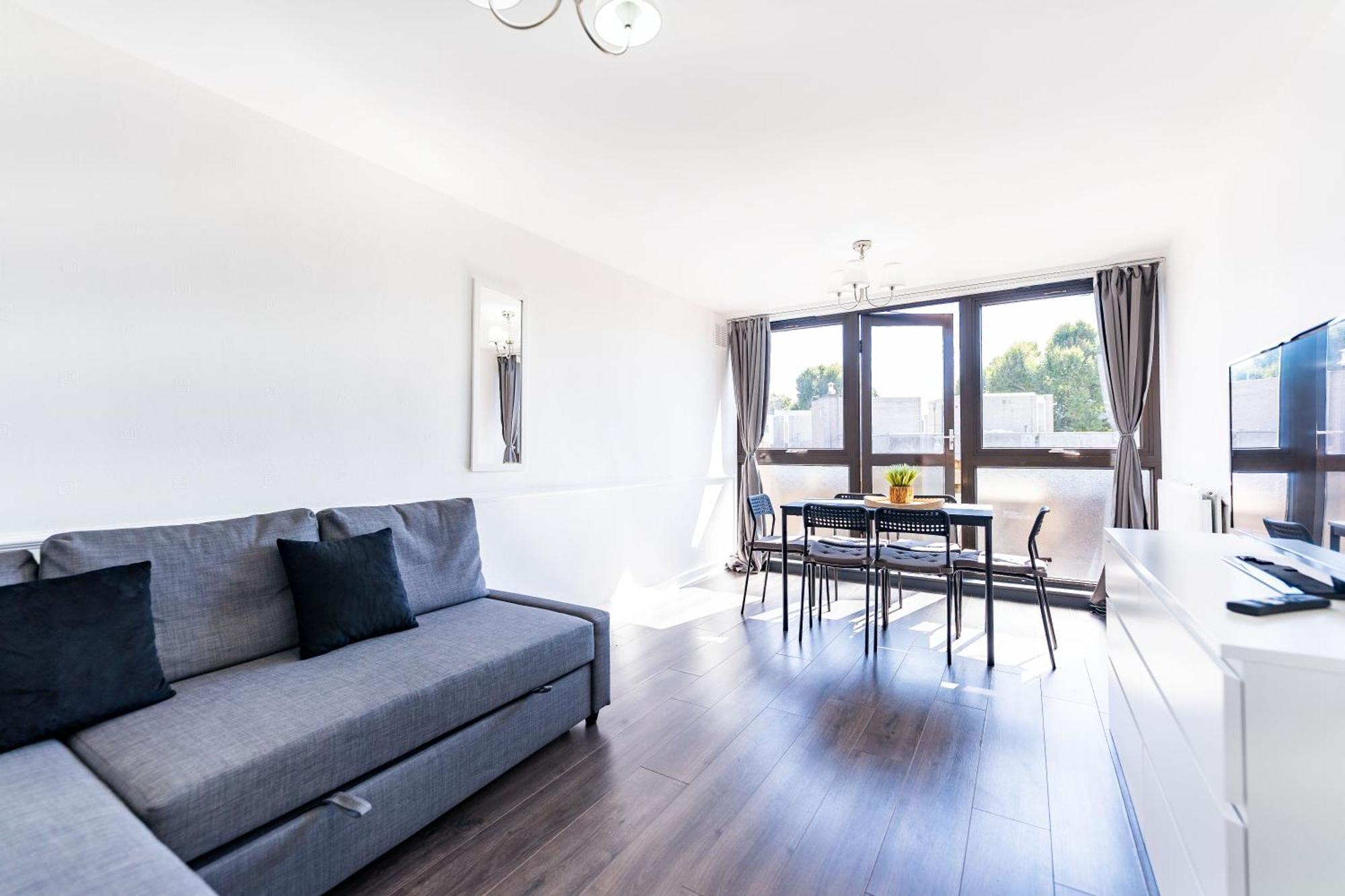 Luxury 3 Bedroom Flat With Balcony In Westbourne Park Лондон Экстерьер фото