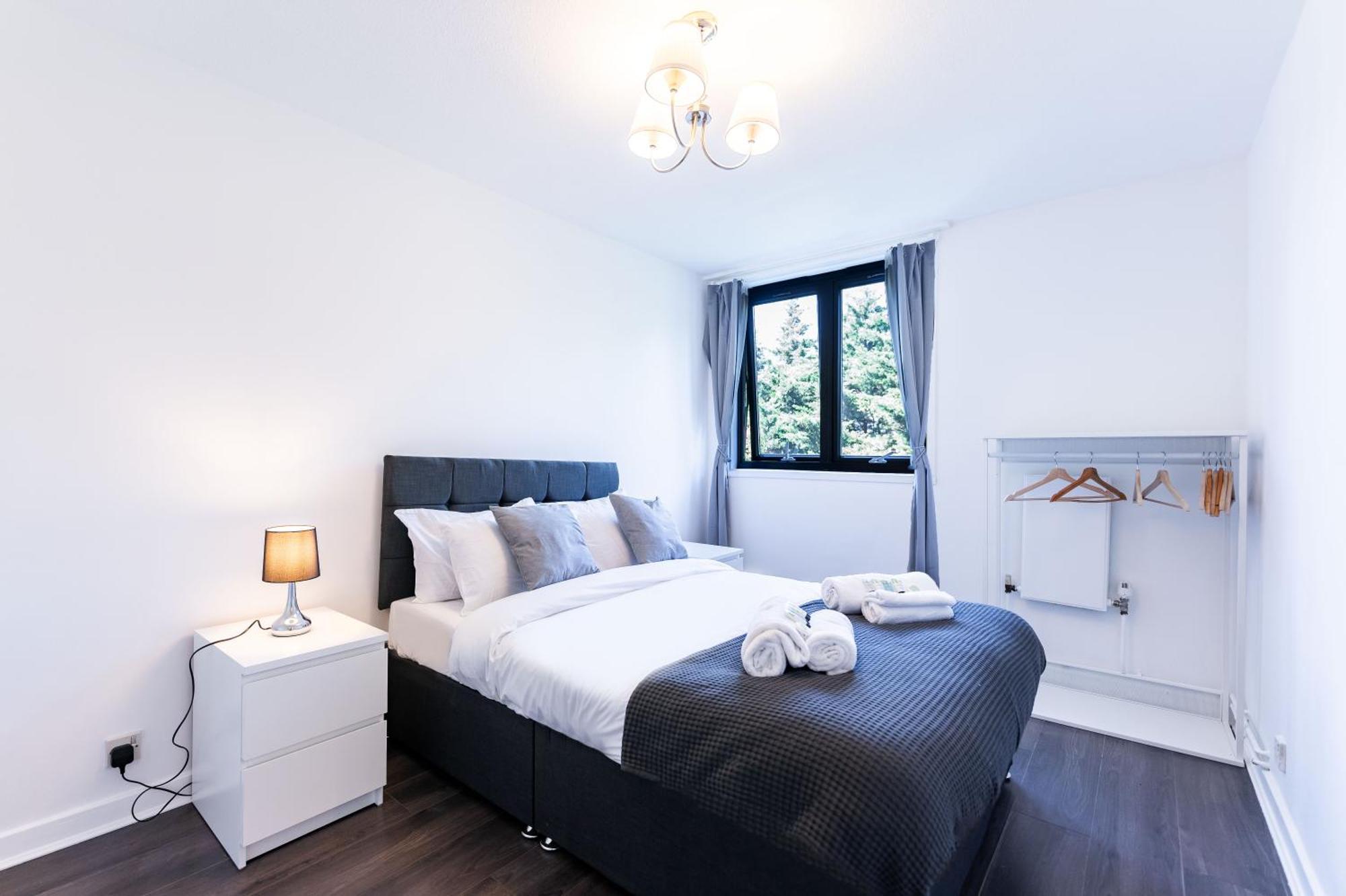 Luxury 3 Bedroom Flat With Balcony In Westbourne Park Лондон Экстерьер фото